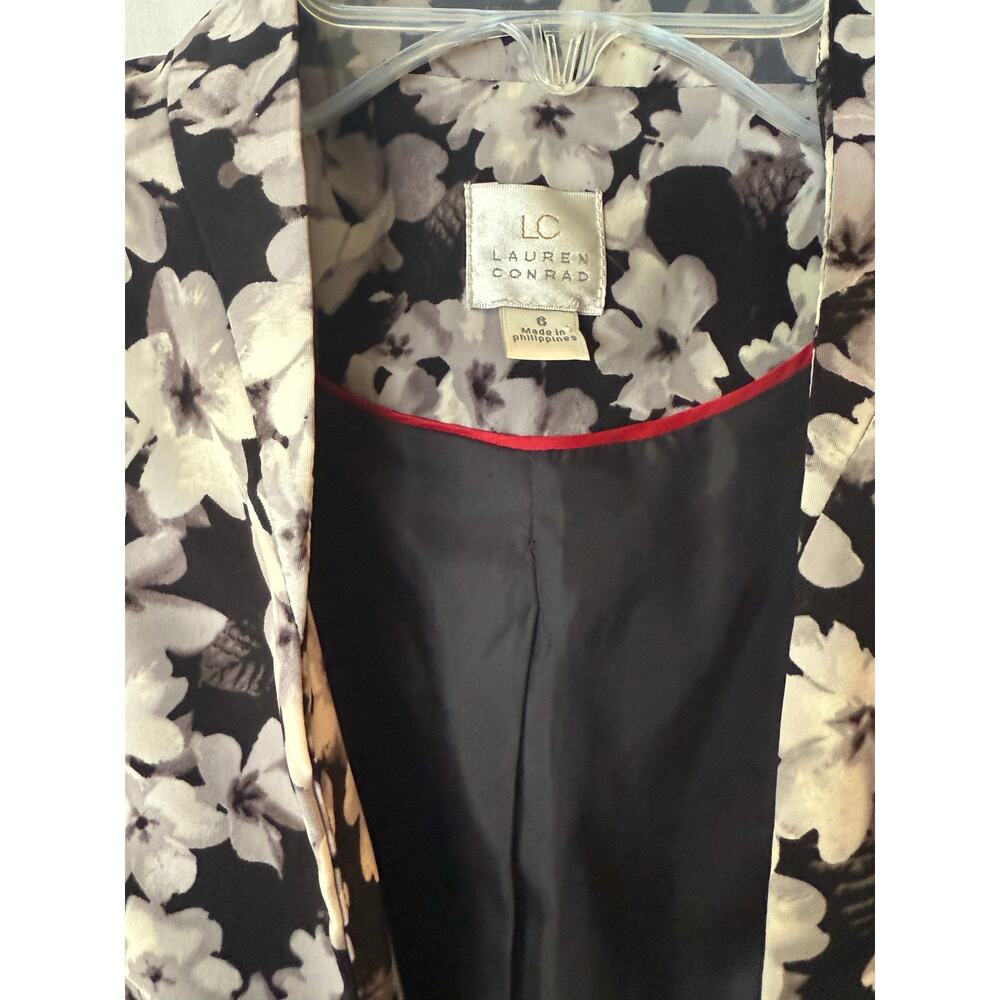 LC Lauren Conrad Women's Floral Blazer Black White Size 6 Mid-Length - Picture 3 of 7